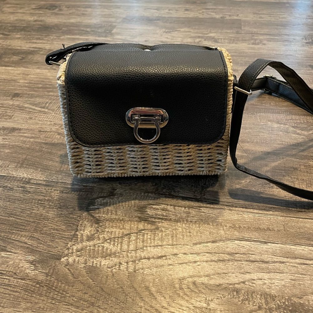 Women’s straw woven bag - Small